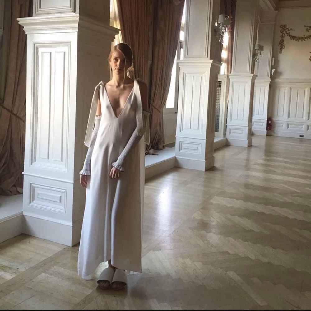 Lug Von Siga gown (similar to Zimmermann)